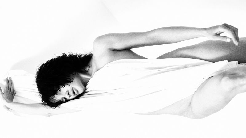 Lilinda in White Morning by Kenneth Svendlund