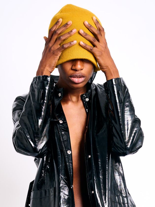 Fatima in Beanie & Latex by Kenneth Svendlund